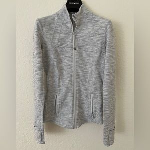 Lululemon Define Jacket size us 4 women’s Lululemon zip up gray silver Jacket